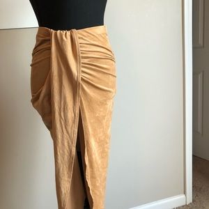 Asymmetrical skirt
